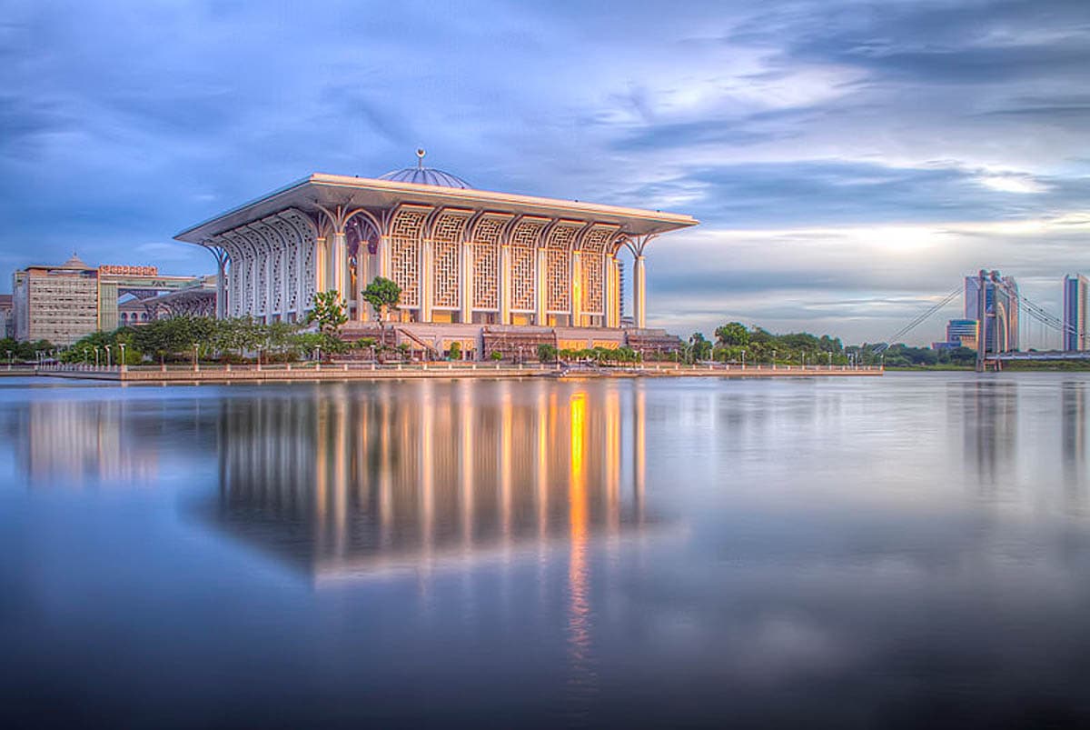 Tuanku Mizan Zainal Abidin Mosque, Putrajaya