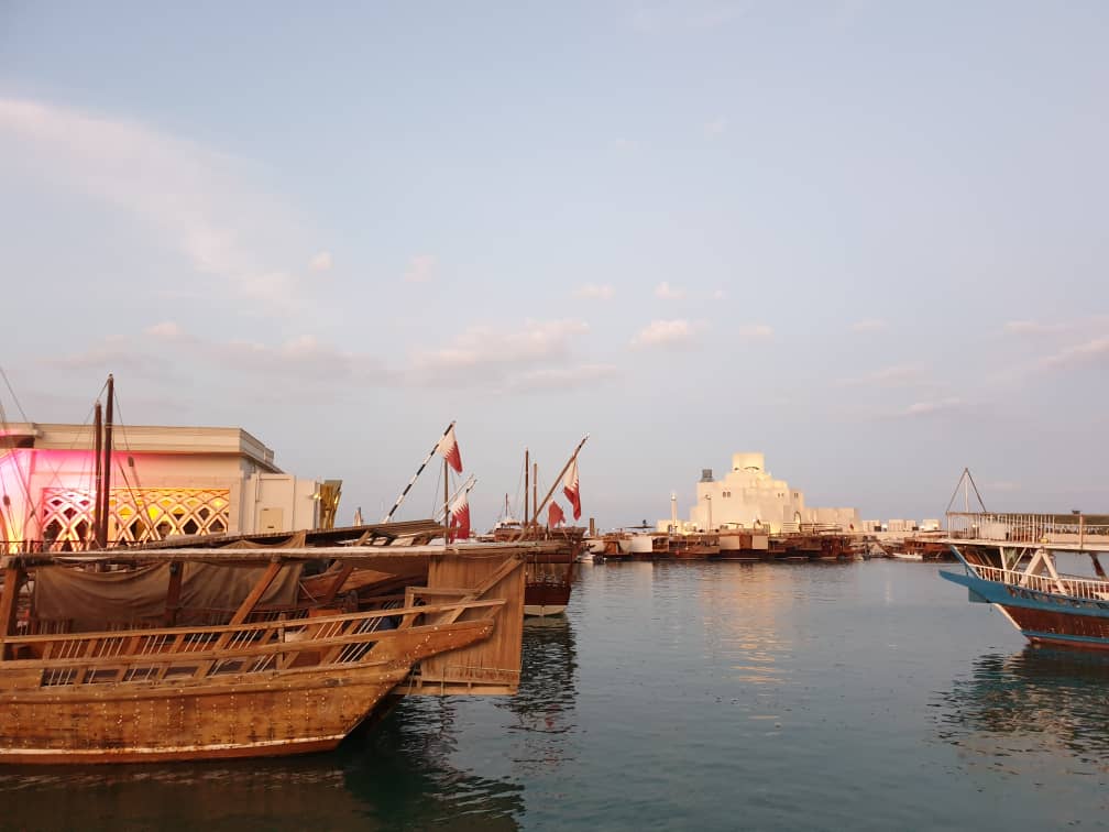 dhow cruise on doha corniche museum