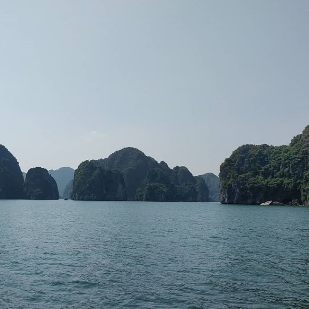 Halong-Bay-view