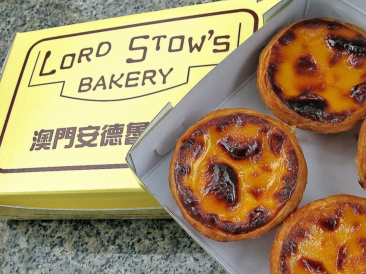 Portuguese-egg-tarts-macau