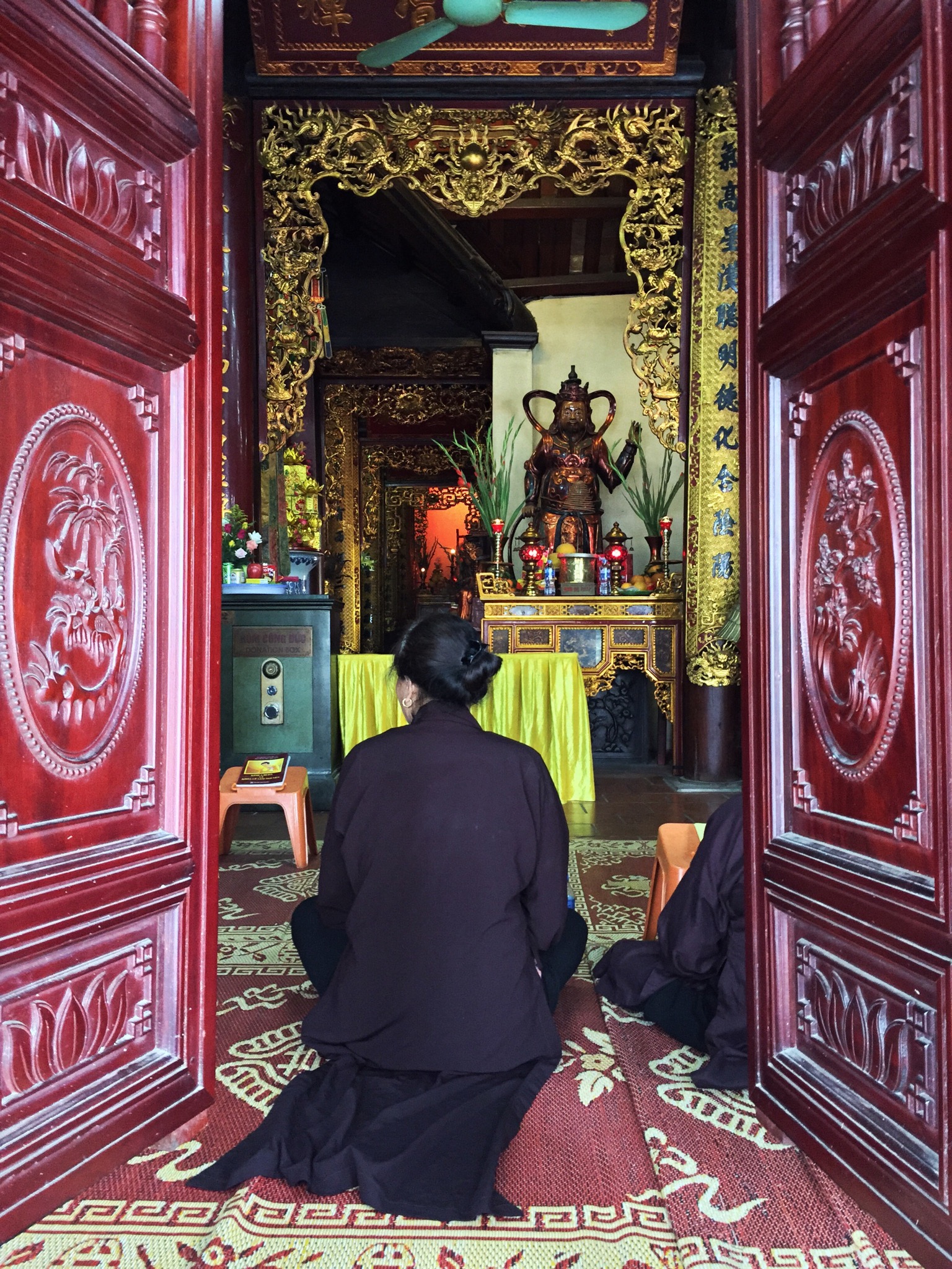 Tran-quoc-pagoda-celebration