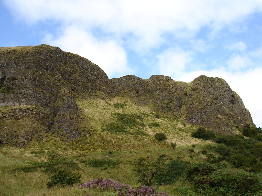 belfast-northern-ireland-cave-hill