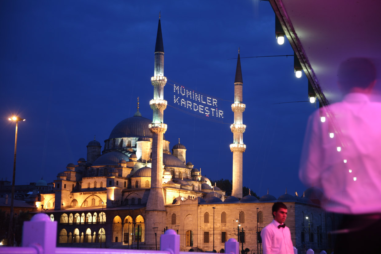 blue-mosque-ramadan