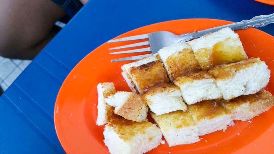 chong-kok-kopitiam-roti