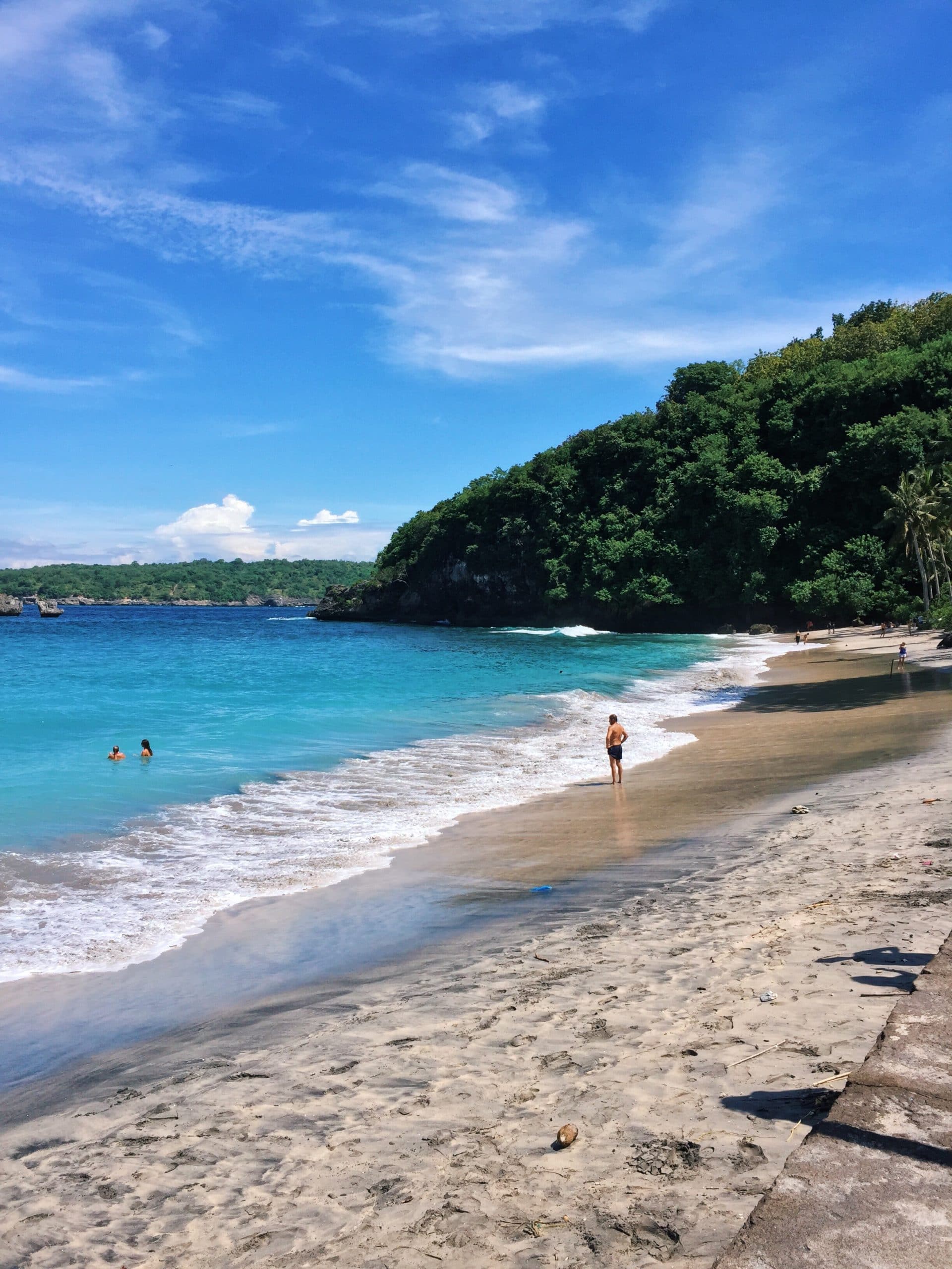 crystal-bay-beach-nusa-penida