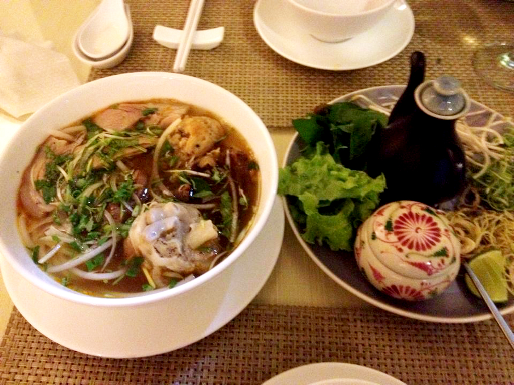 delicious vietnamese pho Dong Pho Restaurant