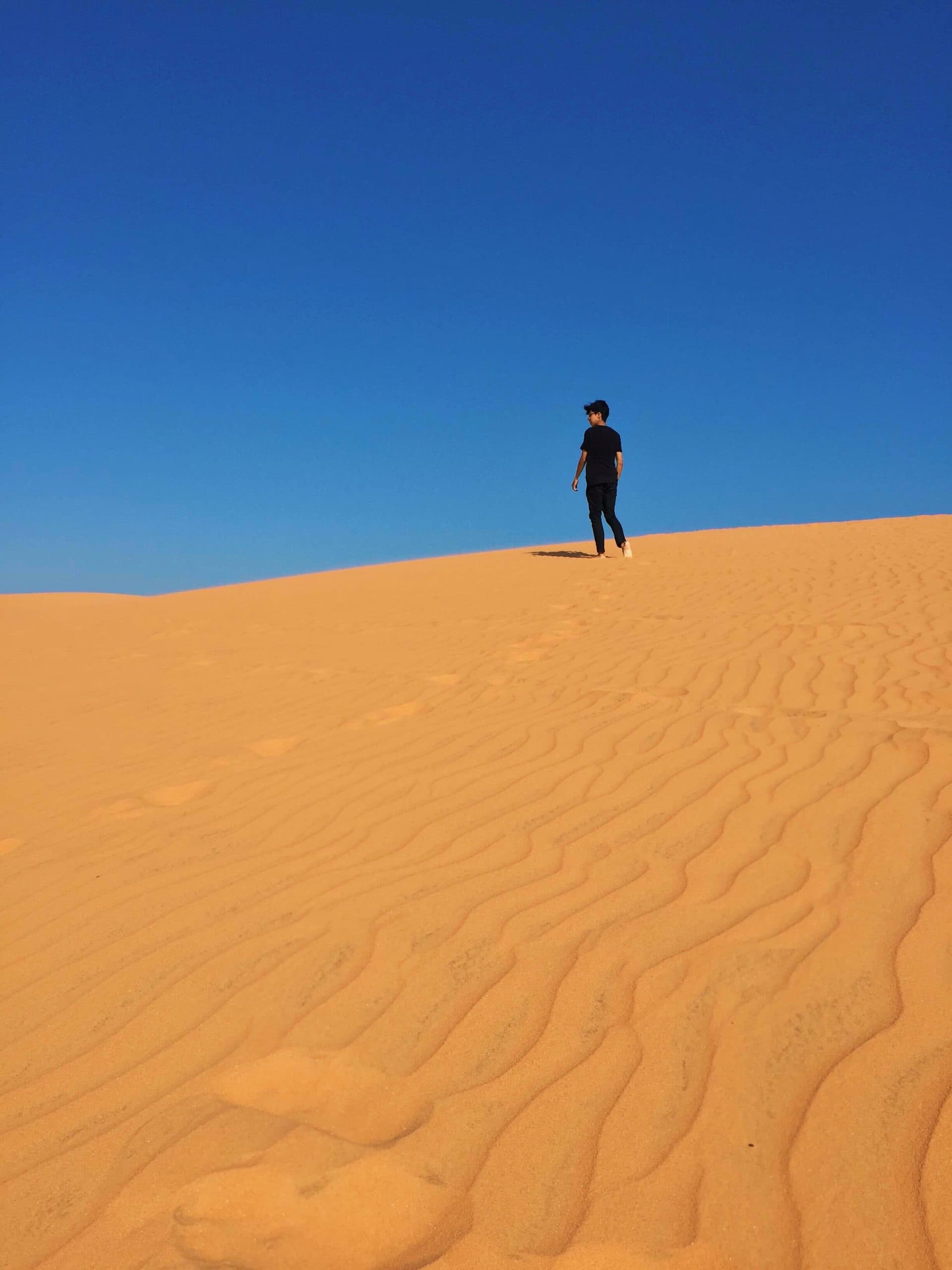 red-sand-dunes-mui-ne