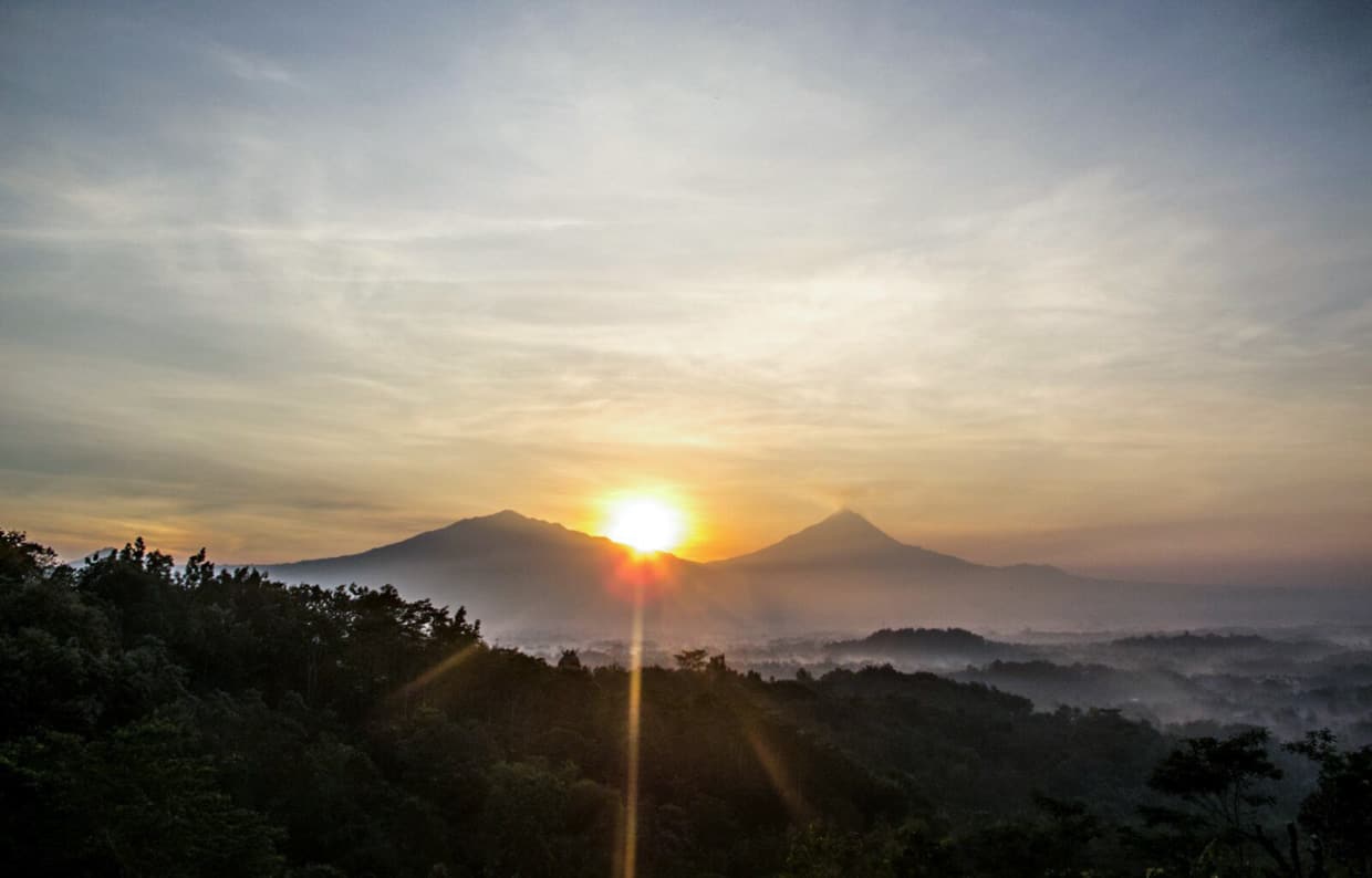 sunrise-punthuk-setumbu-yogyakarta