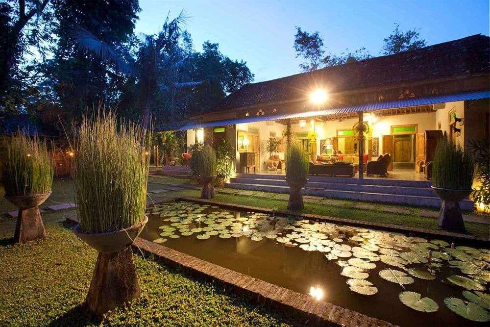 yogya-domah-hotel-garden