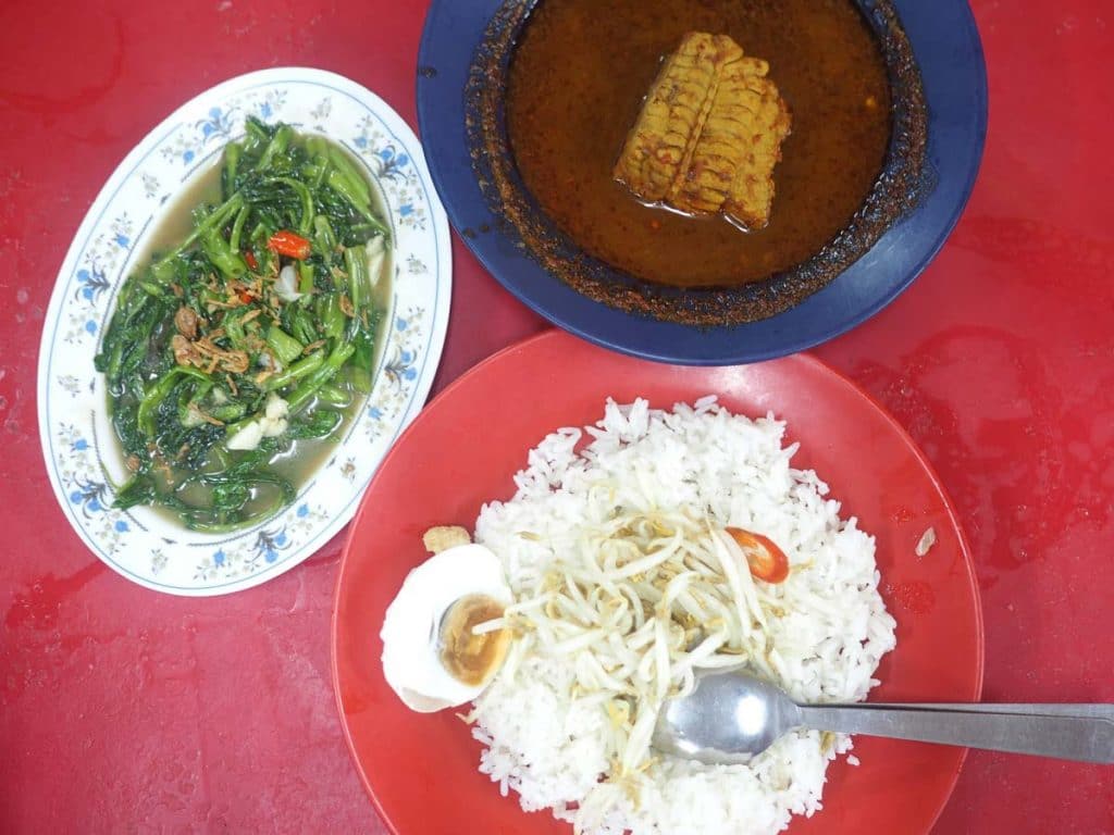 Hajjah Mona Asam Pedas