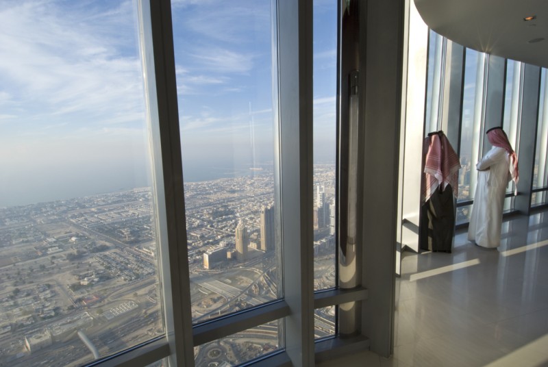 BurjKhalifaDeckGettyImages-157558636