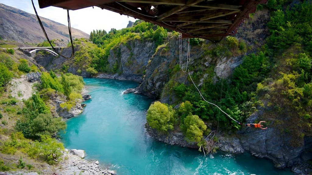 Kawarau Suspension Bridge, New Zealand