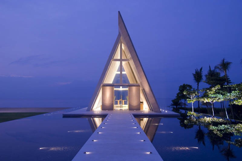 Infinity chapel, Conrad Bali