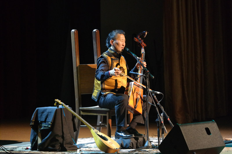 epi-mongolia-musician