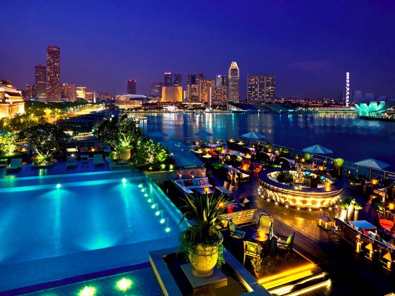 Singapore itinerary: Fullerton Bay Hotel Pool