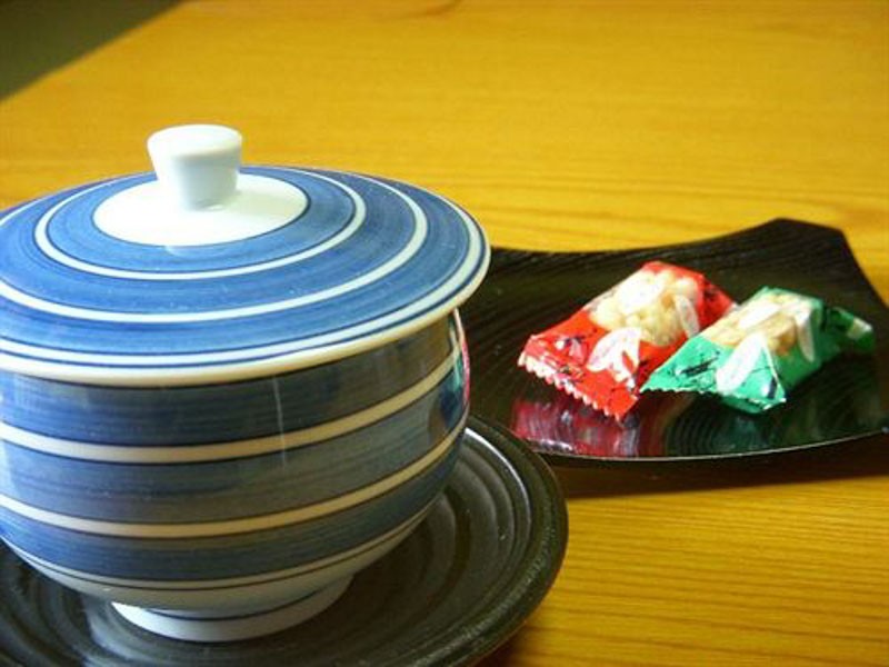kaneyoshi-osaka-ryokan-tea