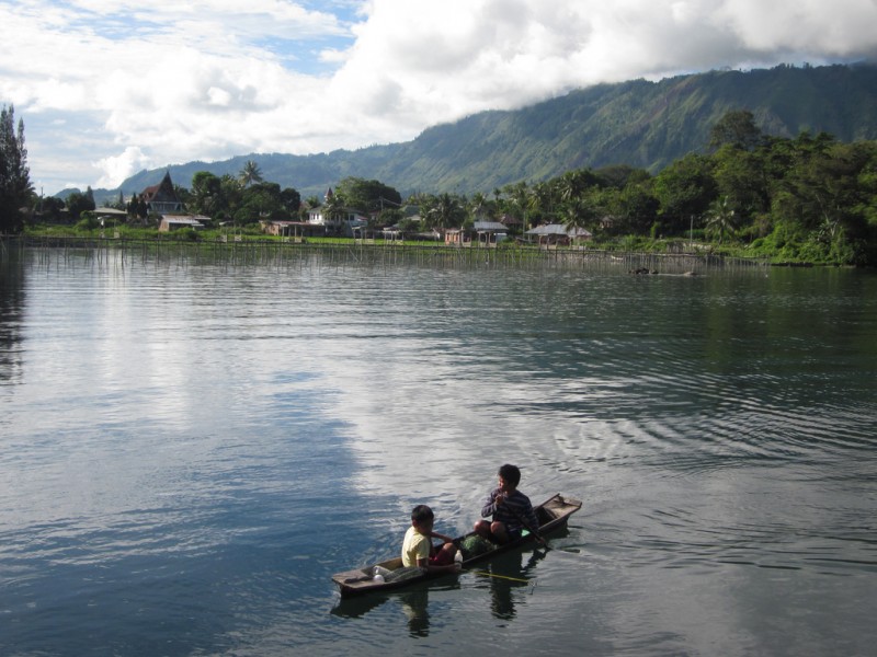 lake-toba