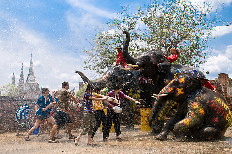 songkran-festival-thailand-2