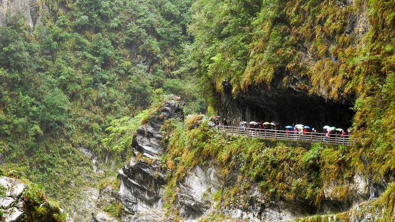 Taroko tunnel of nine turns